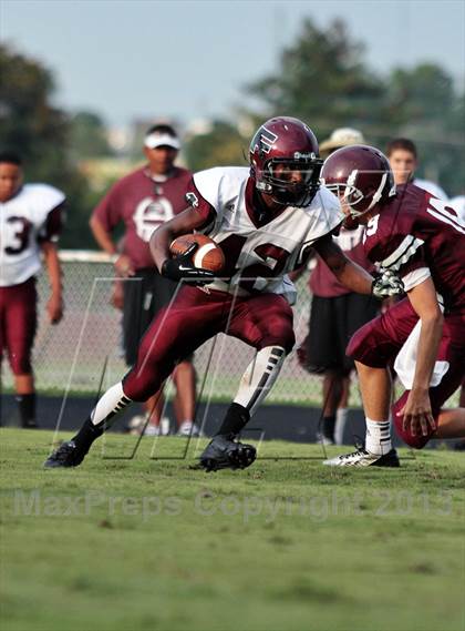 Thumbnail 1 in Fulton @ Bearden photogallery.