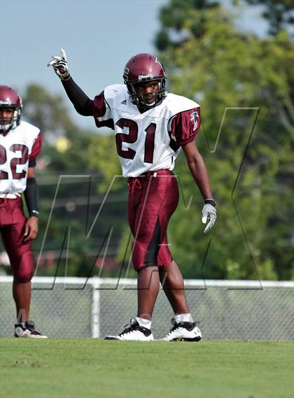 Thumbnail 2 in Fulton @ Bearden photogallery.