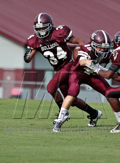 Thumbnail 1 in Fulton @ Bearden photogallery.