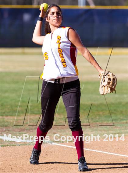 Thumbnail 3 in Mountain Empire vs. Southwest (CIF SDS Division V Final)  photogallery.