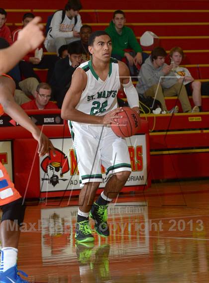 Thumbnail 3 in St. Mary's vs. St. Joseph Notre Dame (Father Barry Classic) photogallery.
