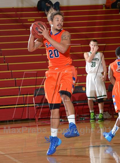 Thumbnail 1 in St. Mary's vs. St. Joseph Notre Dame (Father Barry Classic) photogallery.
