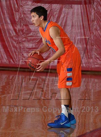 Thumbnail 3 in St. Mary's vs. St. Joseph Notre Dame (Father Barry Classic) photogallery.