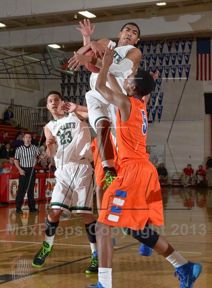 Thumbnail 1 in St. Mary's vs. St. Joseph Notre Dame (Father Barry Classic) photogallery.