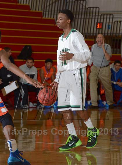 Thumbnail 2 in St. Mary's vs. St. Joseph Notre Dame (Father Barry Classic) photogallery.