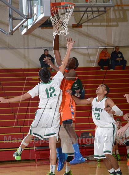 Thumbnail 3 in St. Mary's vs. St. Joseph Notre Dame (Father Barry Classic) photogallery.