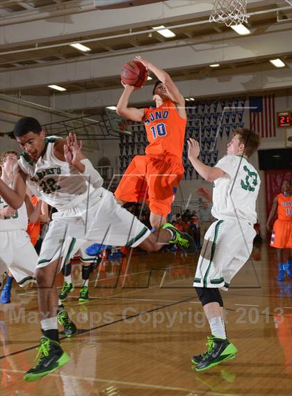 Thumbnail 2 in St. Mary's vs. St. Joseph Notre Dame (Father Barry Classic) photogallery.