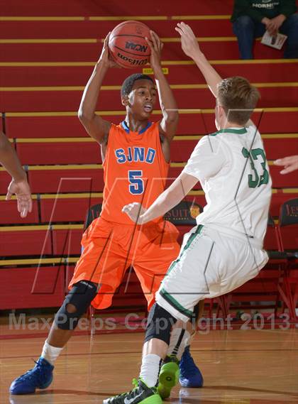 Thumbnail 2 in St. Mary's vs. St. Joseph Notre Dame (Father Barry Classic) photogallery.