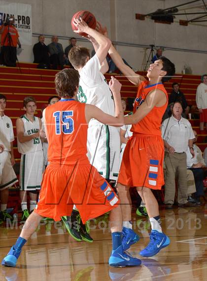 Thumbnail 1 in St. Mary's vs. St. Joseph Notre Dame (Father Barry Classic) photogallery.