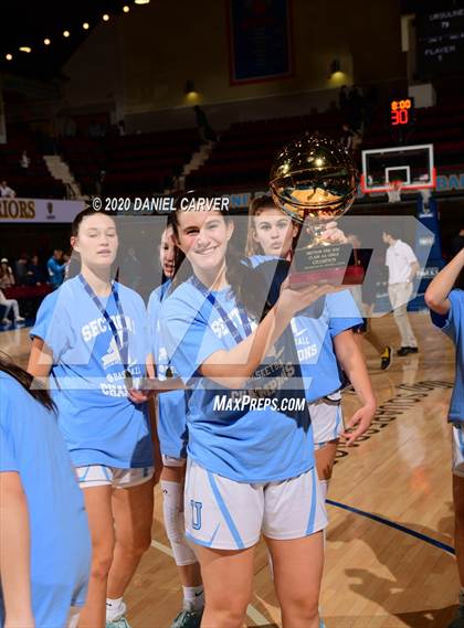 Thumbnail 3 in Ursuline vs. Our Lady of Lourdes (Section 1 Class AA Final)  photogallery.