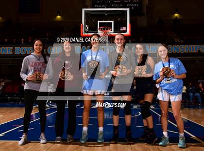 Thumbnail 3 in Ursuline vs. Our Lady of Lourdes (Section 1 Class AA Final)  photogallery.