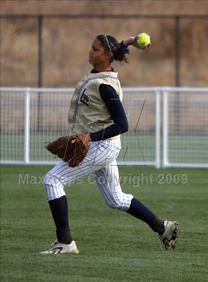 Thumbnail 3 in Legacy vs. Cherry Creek (5A State Semifinal) photogallery.