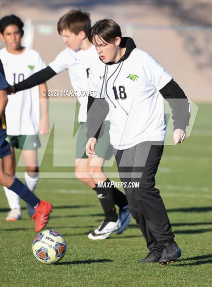 Thumbnail 3 in Phoenix Country Day vs. Phoenix Christian (Senior Night) photogallery.
