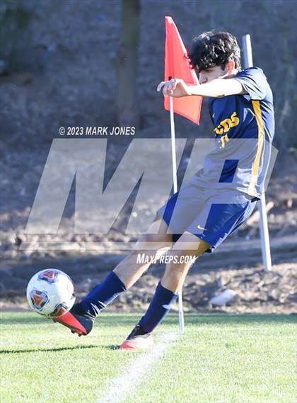 Thumbnail 2 in Phoenix Country Day vs. Phoenix Christian (Senior Night) photogallery.