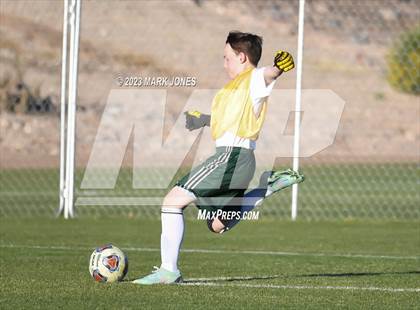 Thumbnail 2 in Phoenix Country Day vs. Phoenix Christian (Senior Night) photogallery.