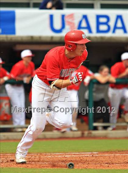 Thumbnail 3 in Harvard-Westlake vs. Mater Dei (National High School Invitational) photogallery.