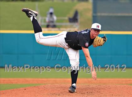 Thumbnail 1 in Harvard-Westlake vs. Mater Dei (National High School Invitational) photogallery.