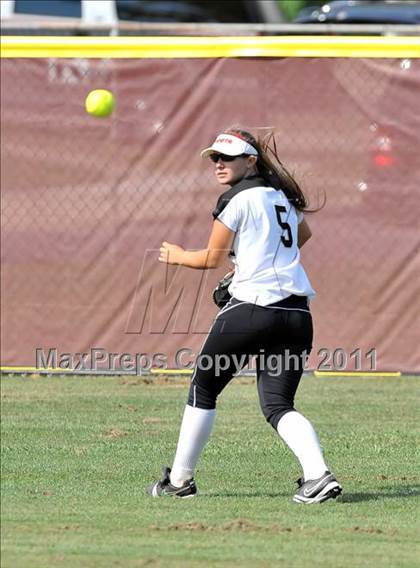 Thumbnail 1 in Foothill @ Esperanza photogallery.