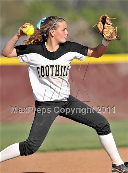 Thumbnail 1 in Foothill @ Esperanza photogallery.