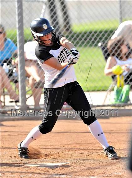 Thumbnail 1 in Foothill @ Esperanza photogallery.