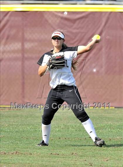 Thumbnail 1 in Foothill @ Esperanza photogallery.