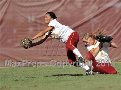 Thumbnail 1 in Foothill @ Esperanza photogallery.