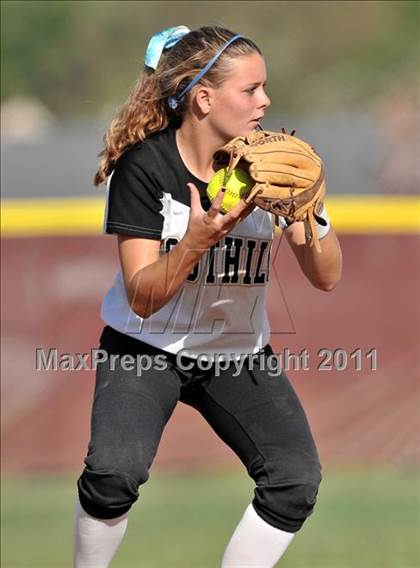 Thumbnail 2 in Foothill @ Esperanza photogallery.