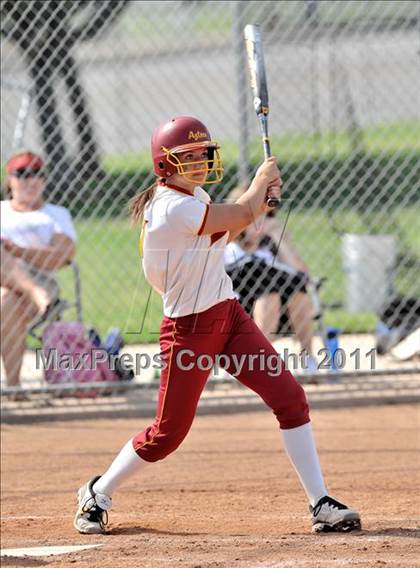 Thumbnail 1 in Foothill @ Esperanza photogallery.