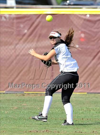 Thumbnail 3 in Foothill @ Esperanza photogallery.