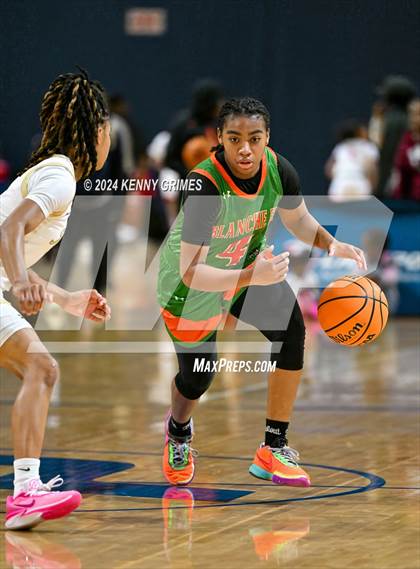 Thumbnail 1 in Blanche Ely vs. Grayson (She Got Game Classic) photogallery.