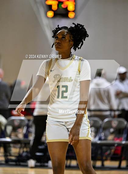 Thumbnail 3 in Blanche Ely vs. Grayson (She Got Game Classic) photogallery.