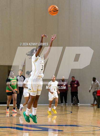 Thumbnail 2 in Blanche Ely vs. Grayson (She Got Game Classic) photogallery.