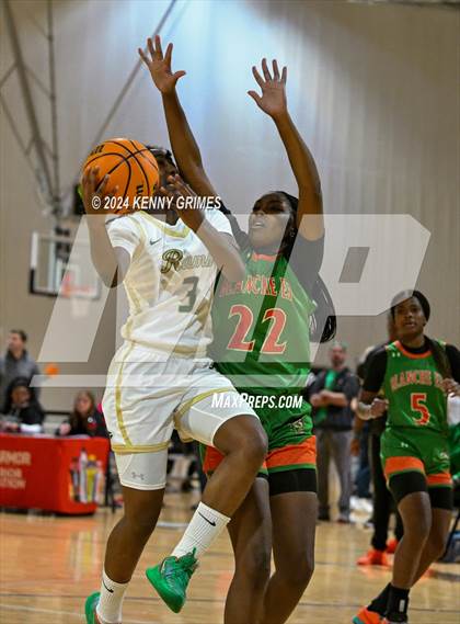 Thumbnail 3 in Blanche Ely vs. Grayson (She Got Game Classic) photogallery.