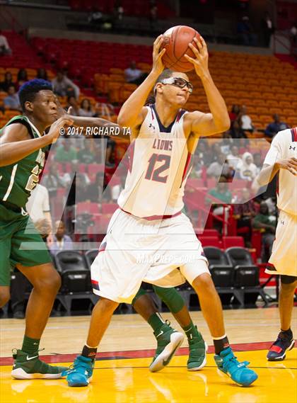 Thumbnail 3 in North Miami vs Westminster Academy (Hoophall Miami Invitational) photogallery.