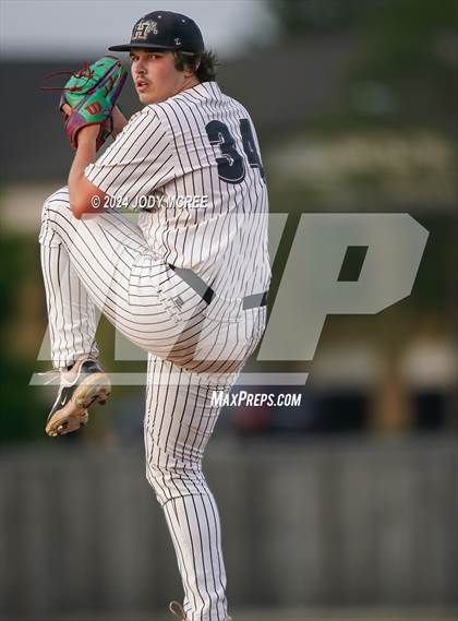 Thumbnail 2 in Tupelo @ Hernando photogallery.