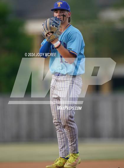 Thumbnail 1 in Tupelo @ Hernando photogallery.