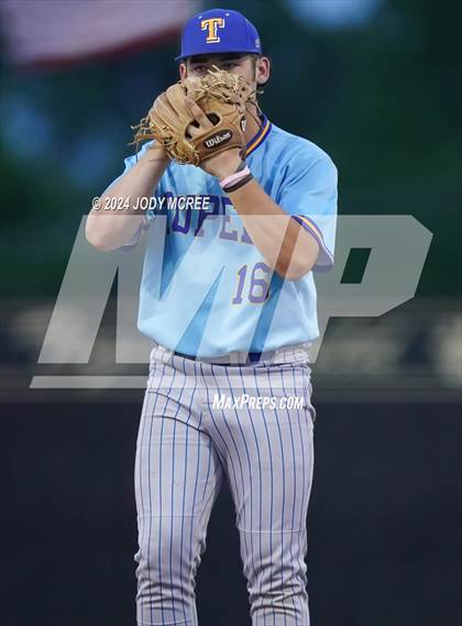 Thumbnail 2 in Tupelo @ Hernando photogallery.