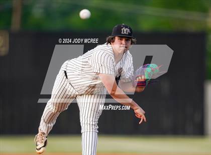 Thumbnail 2 in Tupelo @ Hernando photogallery.