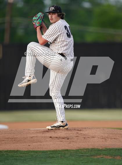 Thumbnail 1 in Tupelo @ Hernando photogallery.
