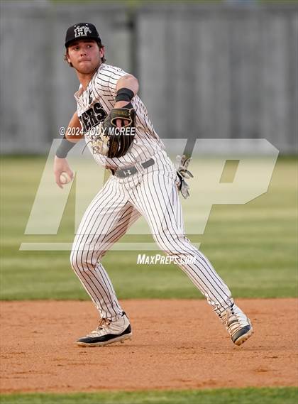 Thumbnail 3 in Tupelo @ Hernando photogallery.