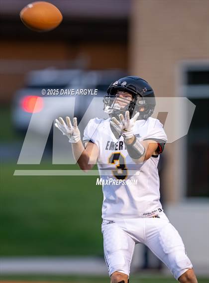 Thumbnail 2 in Emery vs Kanab photogallery.