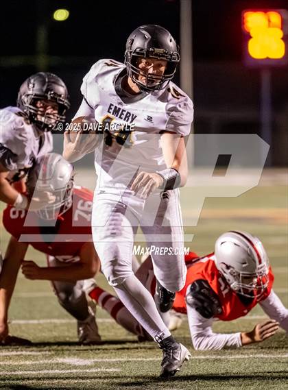 Thumbnail 2 in Emery vs Kanab photogallery.