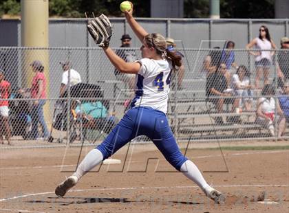 Thumbnail 3 in Mt. Pleasant vs Gilroy (CIF CCS D2 Final) photogallery.