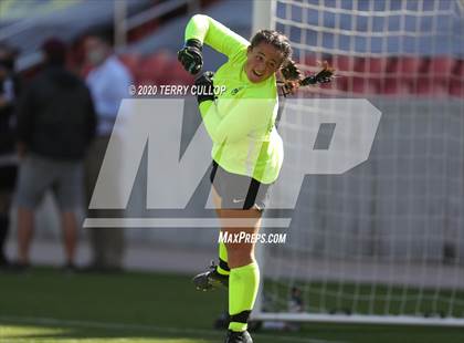 Thumbnail 1 in Bonneville vs. Skyline (UHSAA 5A Semifinal) photogallery.