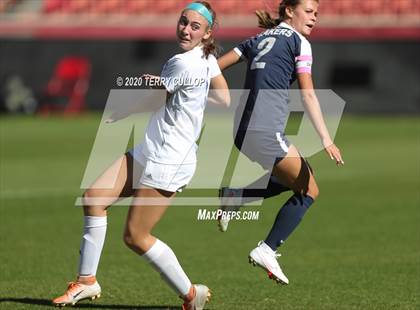 Thumbnail 1 in Bonneville vs. Skyline (UHSAA 5A Semifinal) photogallery.