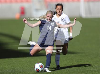 Thumbnail 1 in Bonneville vs. Skyline (UHSAA 5A Semifinal) photogallery.