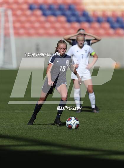 Thumbnail 3 in Bonneville vs. Skyline (UHSAA 5A Semifinal) photogallery.