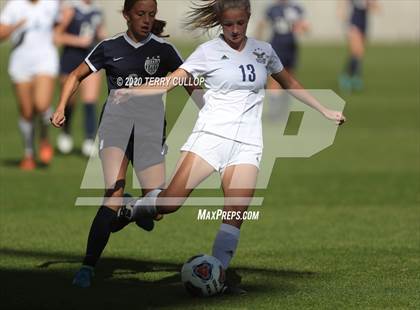 Thumbnail 3 in Bonneville vs. Skyline (UHSAA 5A Semifinal) photogallery.