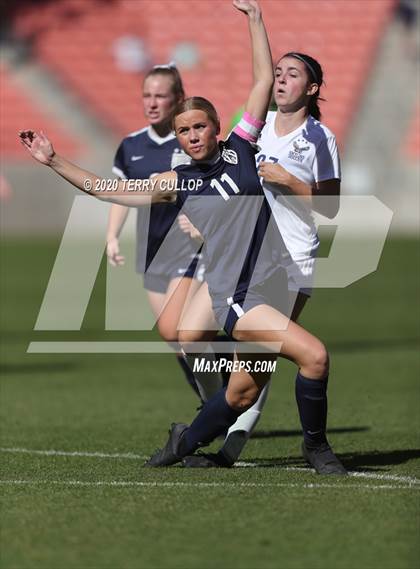 Thumbnail 3 in Bonneville vs. Skyline (UHSAA 5A Semifinal) photogallery.