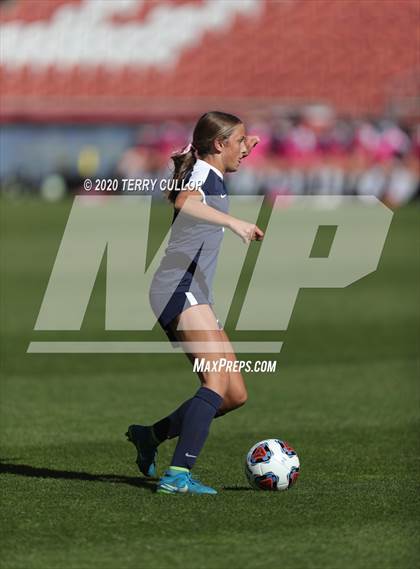 Thumbnail 3 in Bonneville vs. Skyline (UHSAA 5A Semifinal) photogallery.